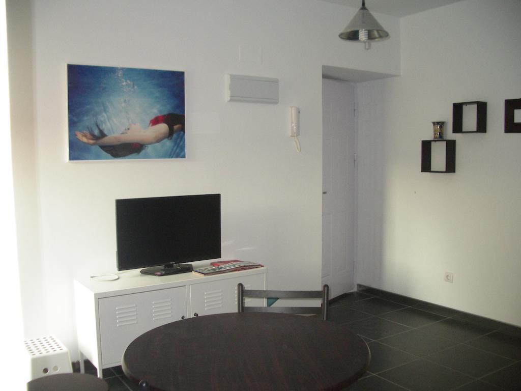 Apartamentos La Fonda Aninon Exteriér fotografie
